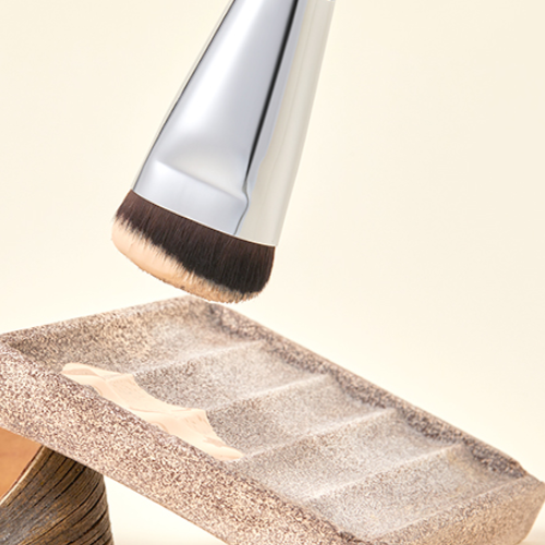 [Brocha para base] Studio17 Glide Foundation Brush 411