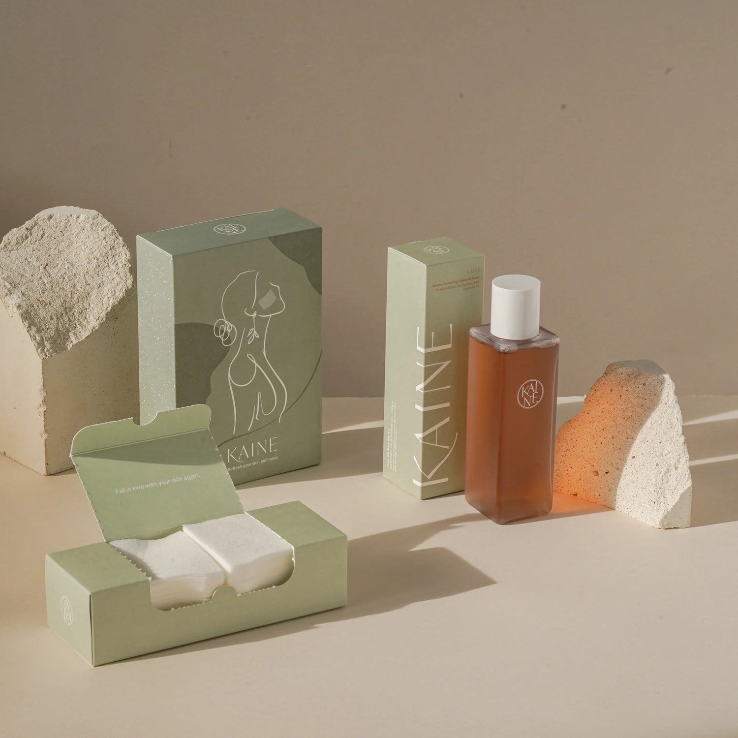 [Set Tónico facial] KAINE Kombu Balancing Ampoule Toner Special Set (Toner 150ml + Cotton Pads 40pcs)